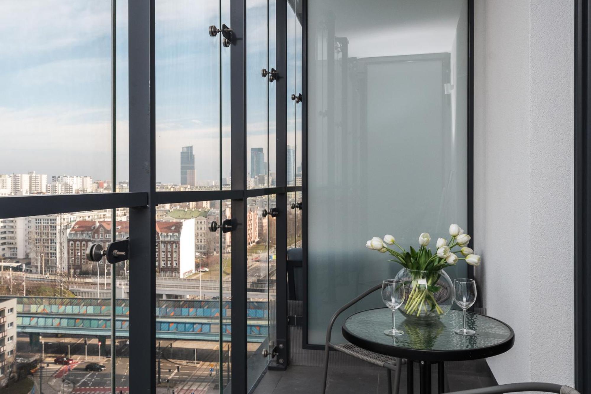 Kasprzaka 29 Bliska Wola Tower By Perfect Apart Warsaw Exterior photo